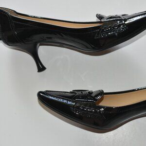 Tod's black leather loafer pumps with a kitten heel EU 36.5/US 6.5